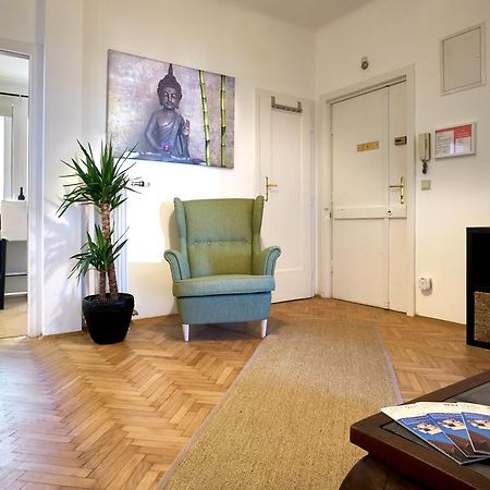 Operastreet City Center Apartment "Bangkok" In เวียนนา ภายนอก รูปภาพ